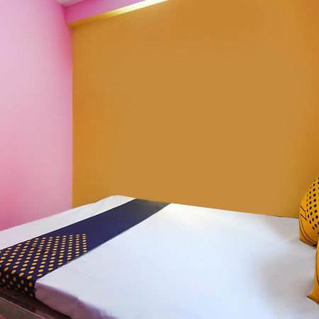 Spot On Hotel O Maa Rakhakali Bhawan Garden Reach Bagian luar foto