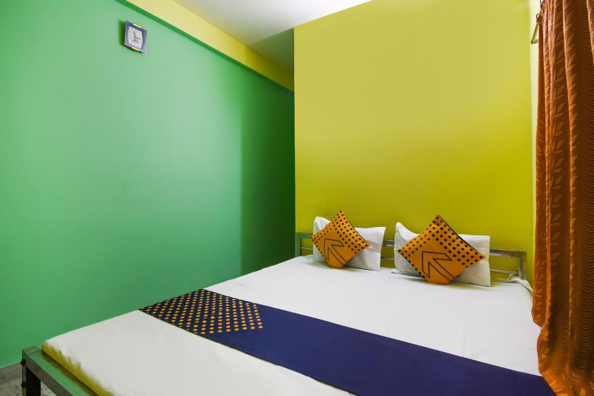 Spot On Hotel O Maa Rakhakali Bhawan Garden Reach Bagian luar foto
